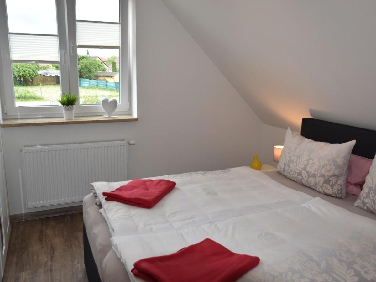 Cozy Holiday Home In Gross Schwansee With Sauna Eksteriør billede