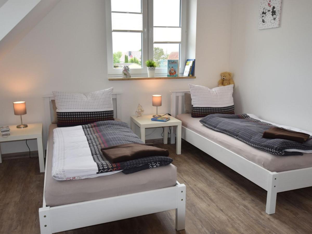 Cozy Holiday Home In Gross Schwansee With Sauna Eksteriør billede