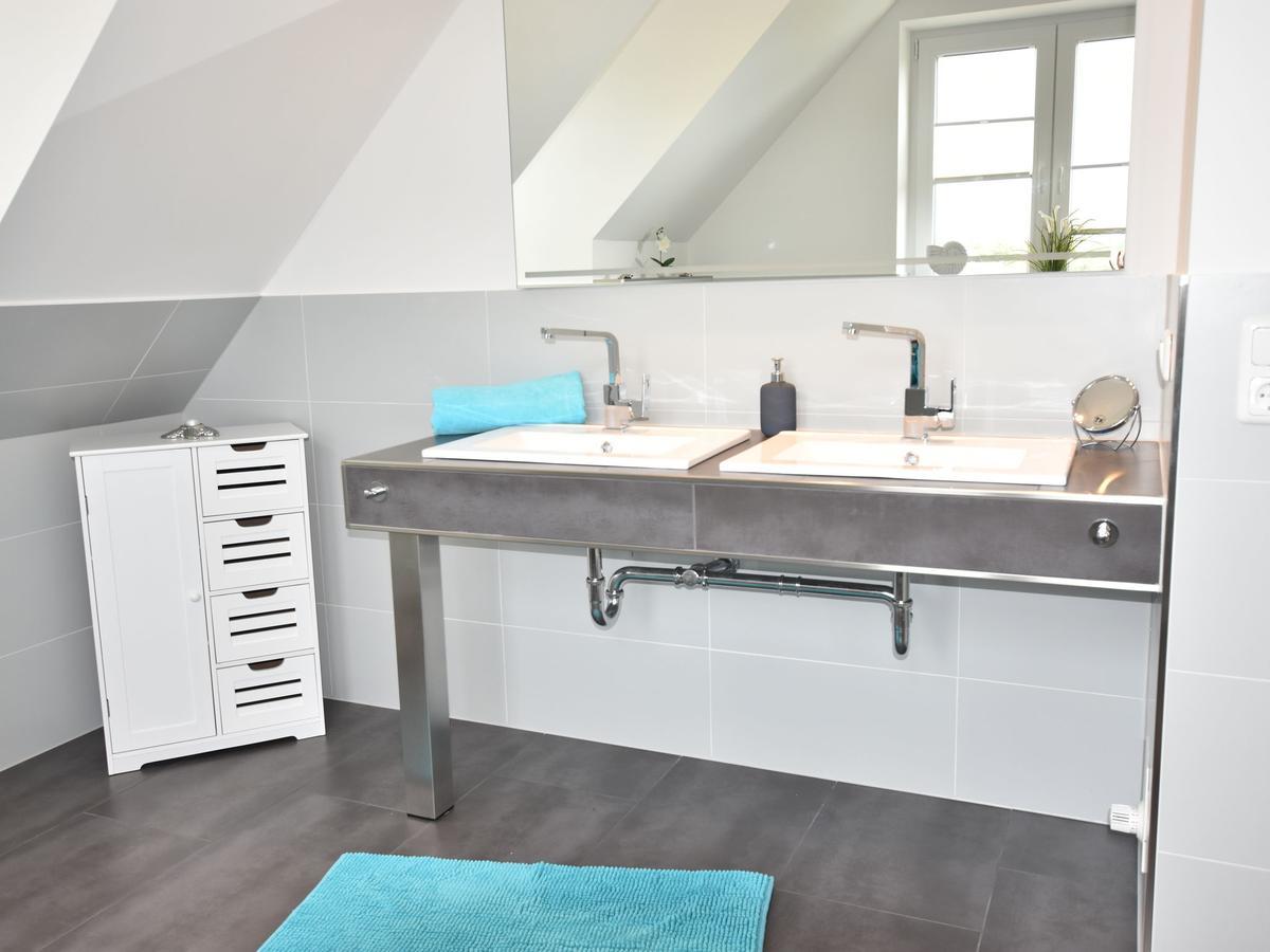 Cozy Holiday Home In Gross Schwansee With Sauna Eksteriør billede